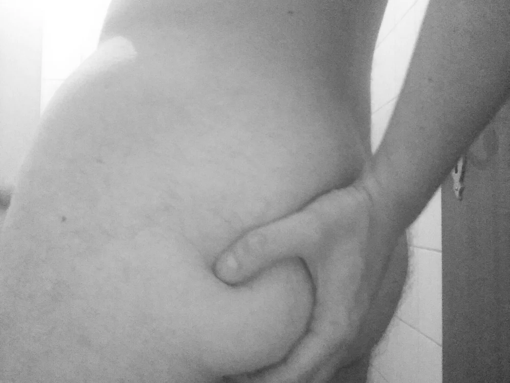 NakedDj83 Chat XXX Ngoại tuyến