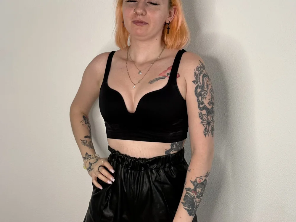 LynetteFurr's Offline XXX Chat