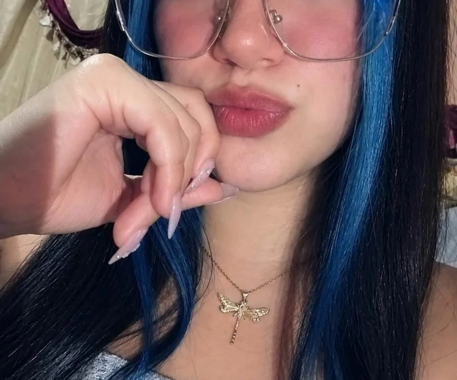 Riley_Doll's Offline XXX Chat
