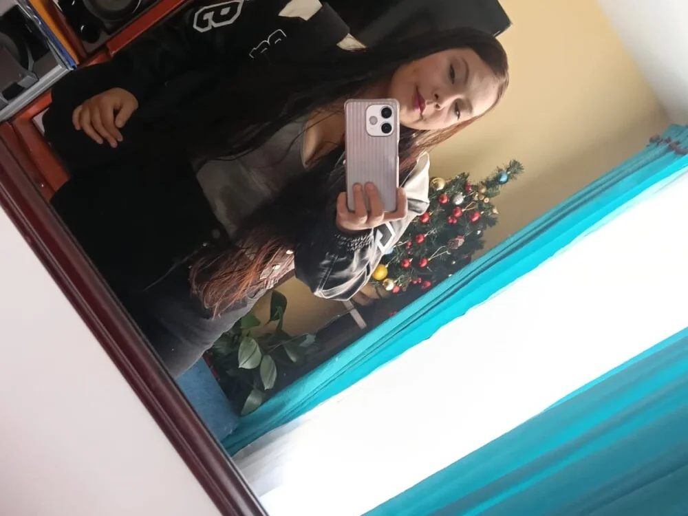 Онлайн чат XXX Sara_v_