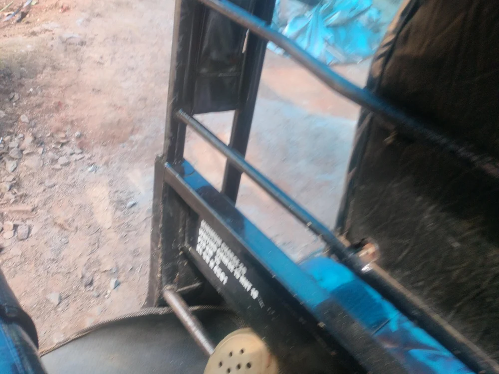 ebeii's Offline Chat Room