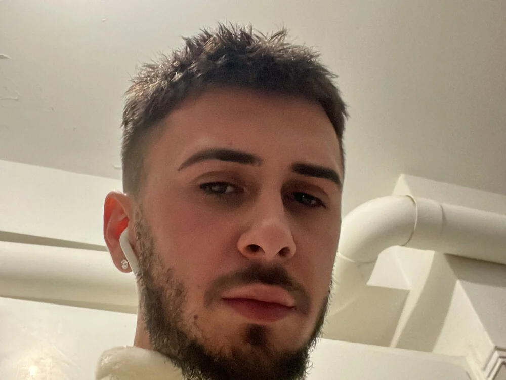 alin22010: συνομιλία ΧΧΧ εκτός σύνδεσης