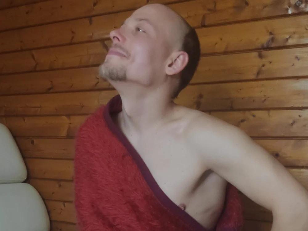 Bandit-Lenin's Offline Chat Room