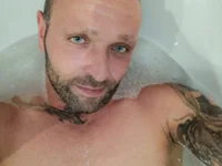 Niceblueeyes081288's webcam live show