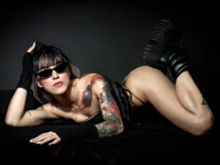 athziry_g লাইভ XXX চ্যাট