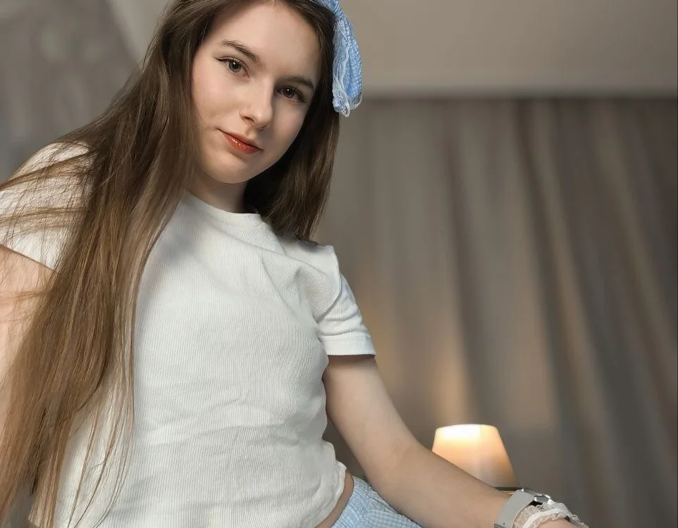 ZaraDearborn's Offline XXX Chat