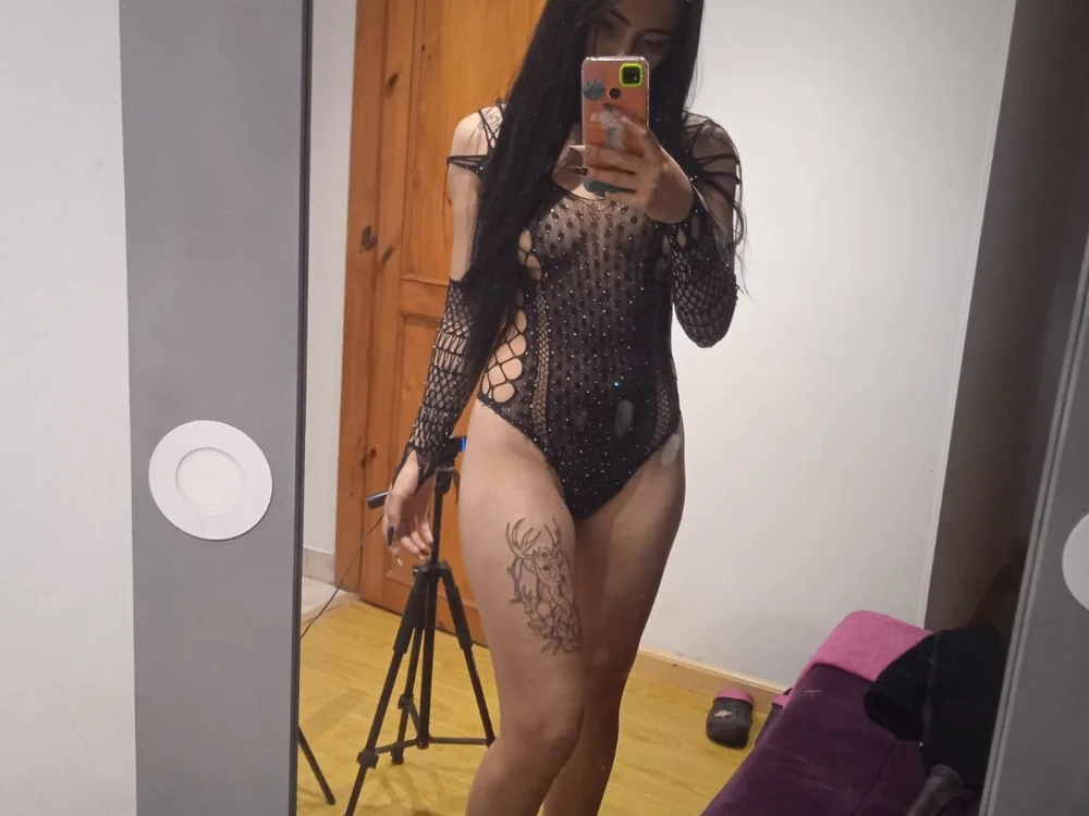 kellyMonroe_ offline chatrum