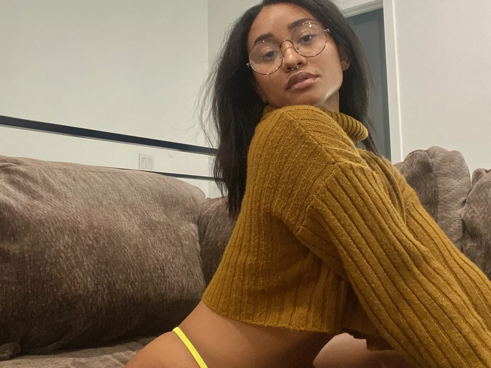 MelanieMuse's Offline Chat Room