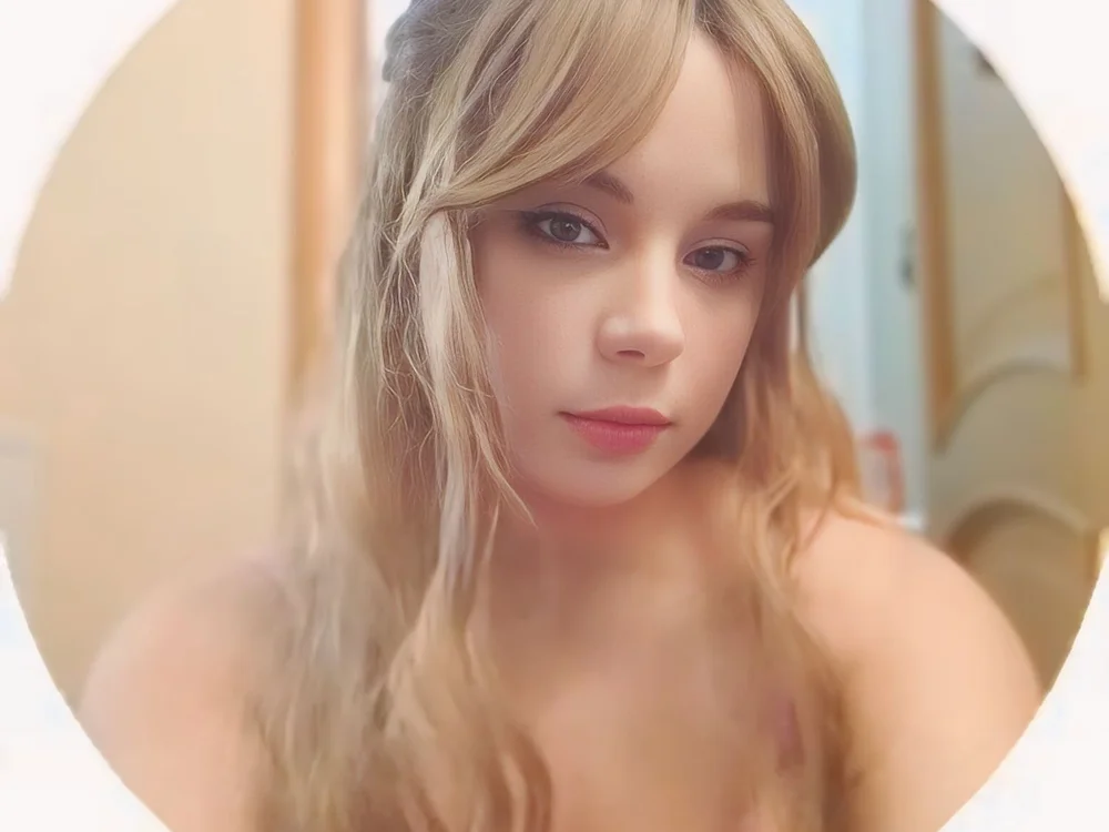 Soph_Berry's Offline Chat Room