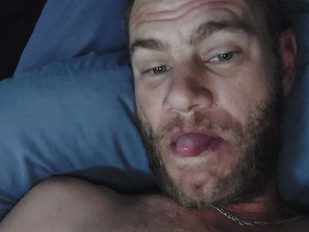 Pisscraver's Offline XXX Chat