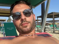 Florence_1990's webcam live show