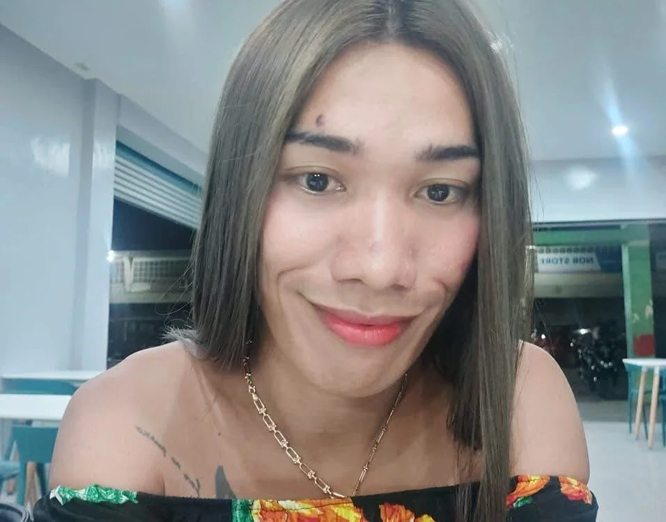 GeorginaSlutt's Offline Chat Room