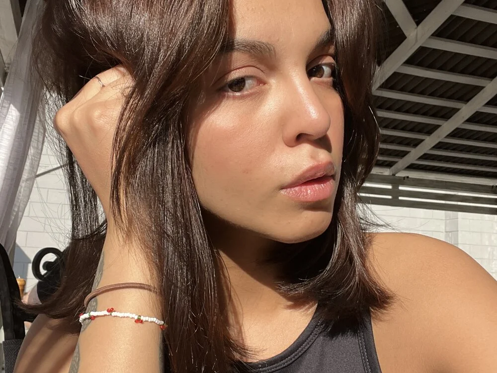 roshellexx's Offline XXX Chat