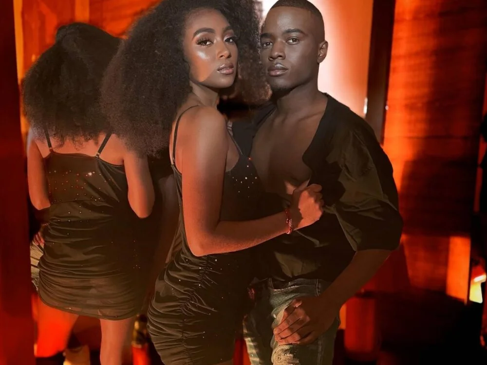 Ronny_and_Sophia's Offline XXX Chat