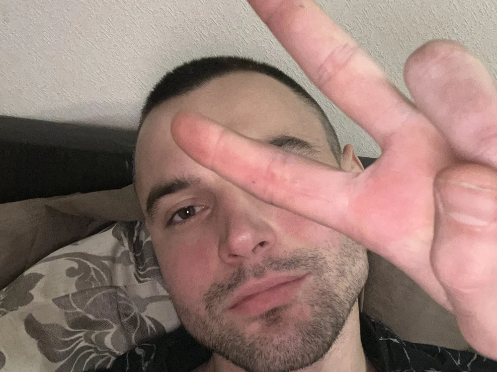 Nick28dick's Offline Chat Room