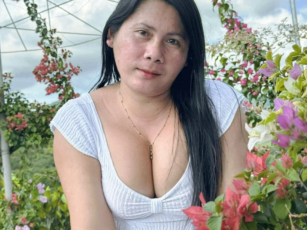 SlickGoddess420 离线XXX聊天