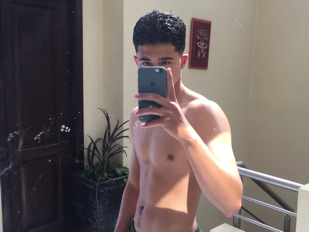 SpkCruz69hoT offline chatrum