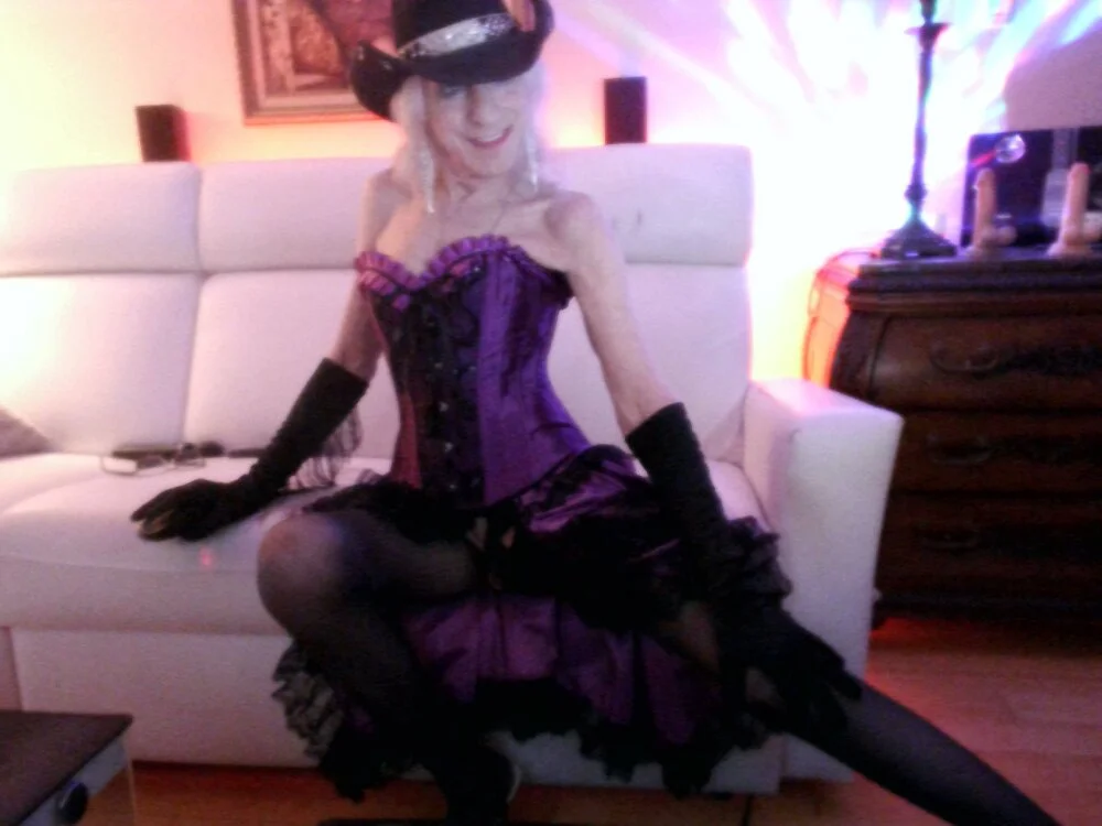 kitty897sexy's Offline XXX Chat