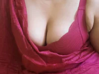 SexyFetishPussycat's Offline Chat Room