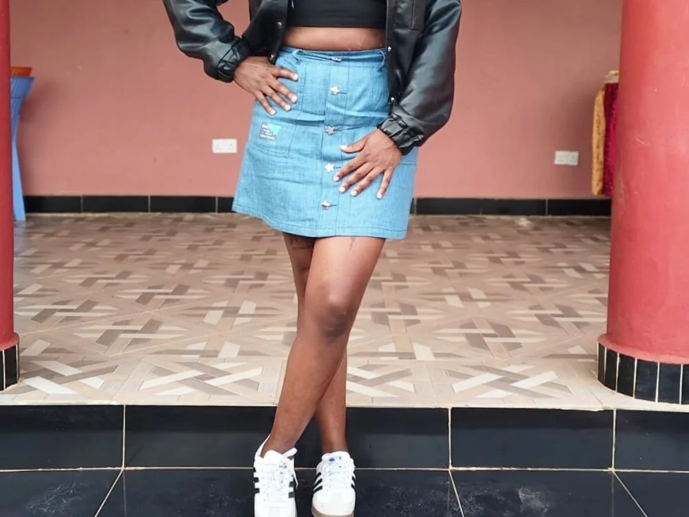 Mulanga29 離線 XXX 聊天