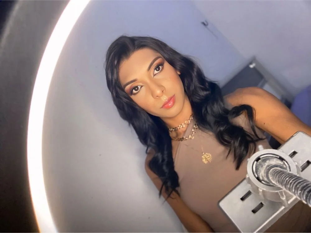 rafaellatrans offline XXX-chat