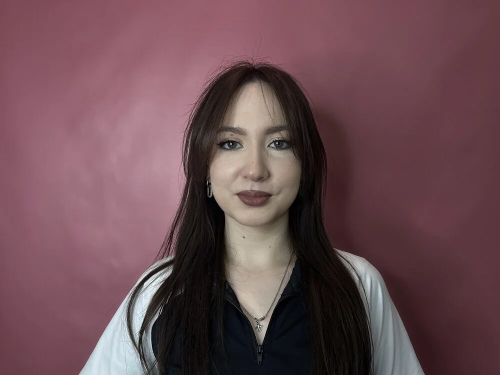 Офлайн-чат XXX ValorieGrandos