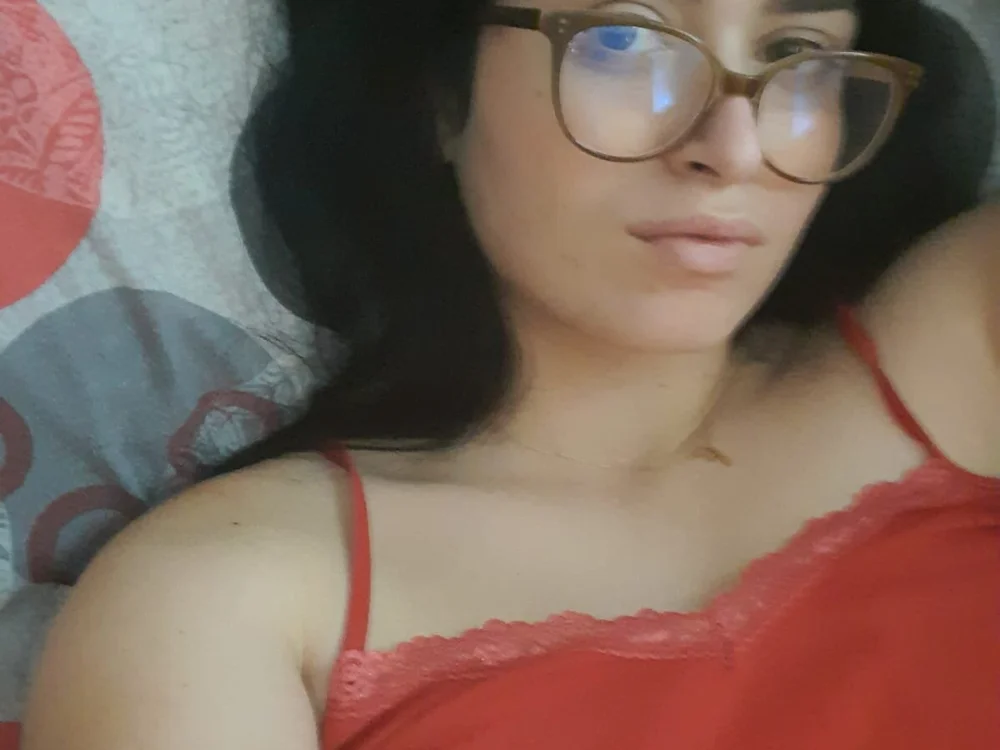 Nerdy_Doll01's Offline XXX Chat