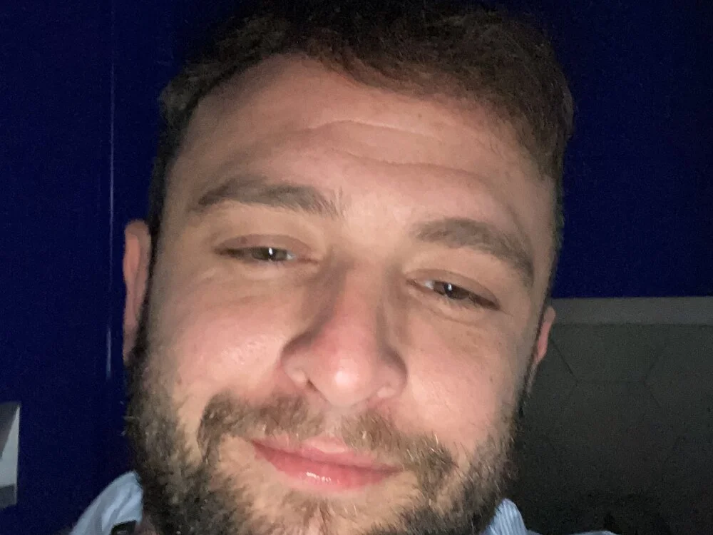 paskale1993's Offline XXX Chat