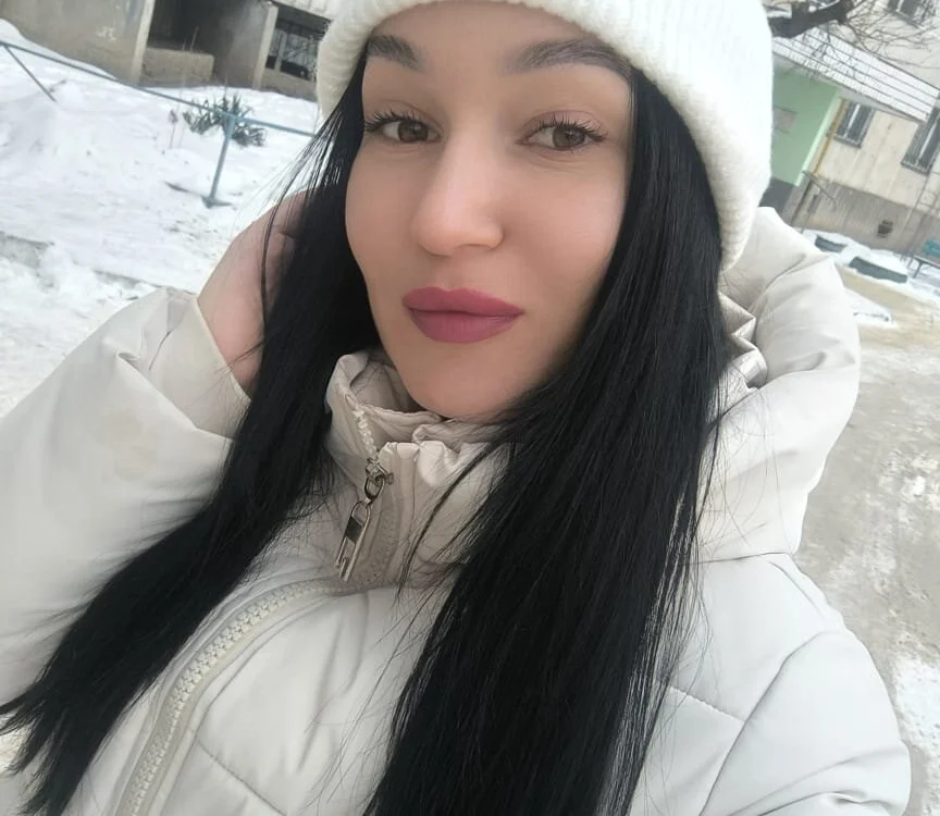 LindaDoll99 Offline XXX Chat