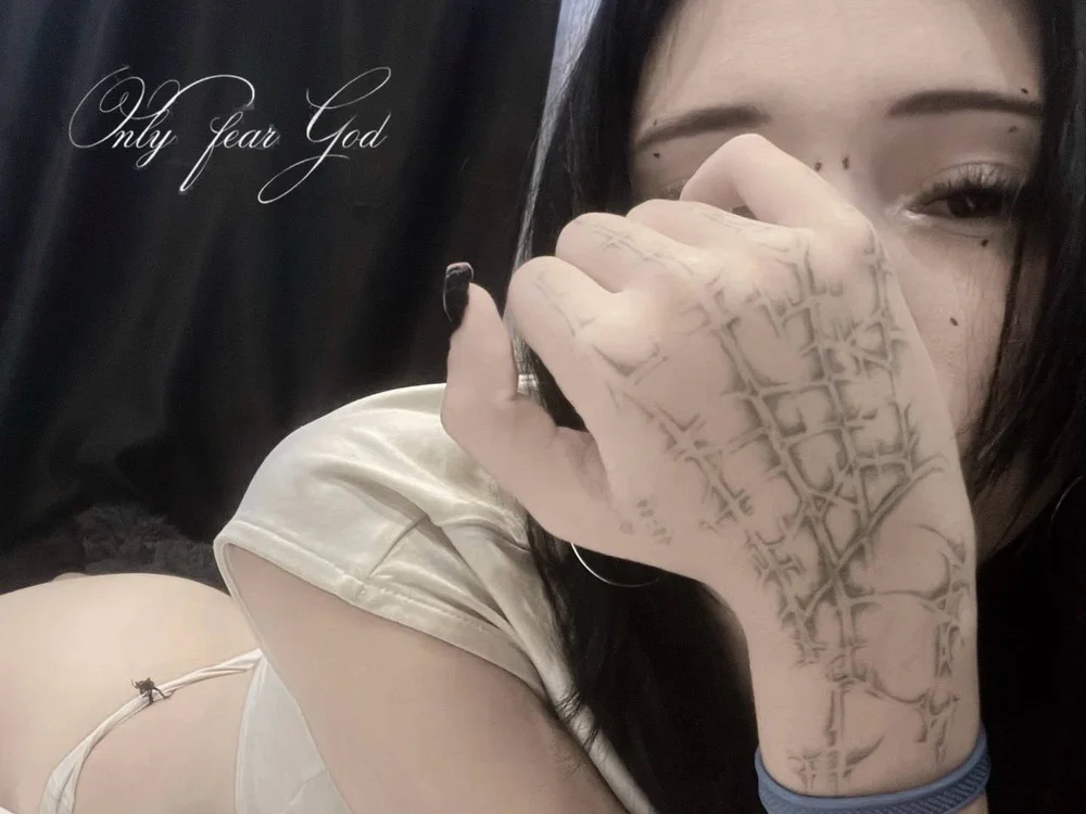 Mallory_pollyn Offline XXX chat