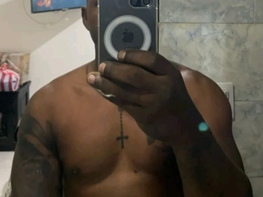 Jeikoblack27's Offline XXX Chat