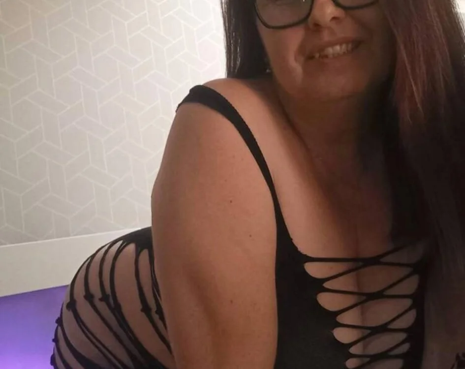 gladys11 offline chatrum