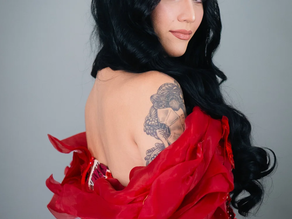 MadamButterfly's Offline Chat Room