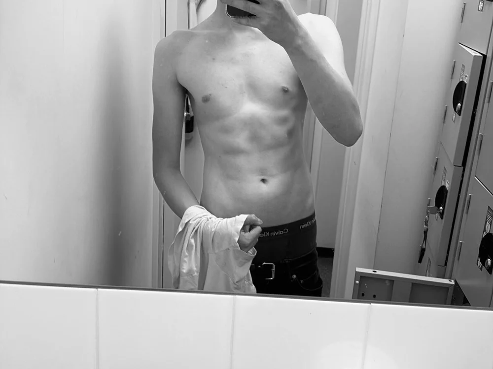 Hottyboyk Offline XXX Chat