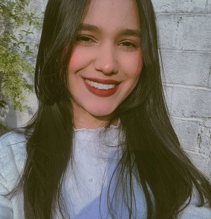 NhoanBrunette offline XXX-chatje