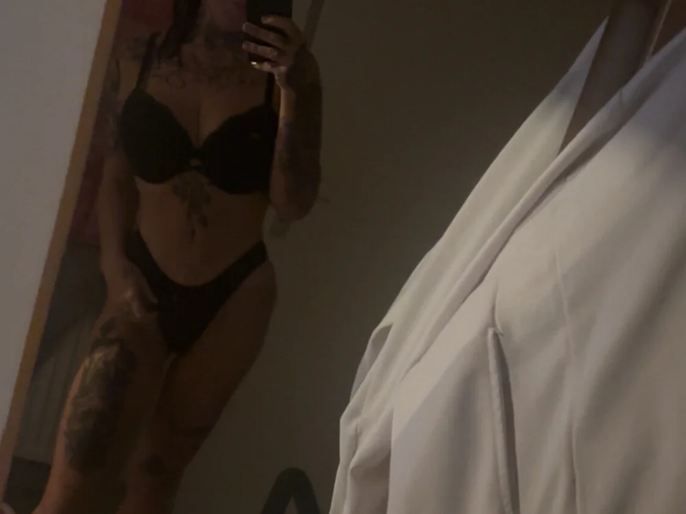 Inkbabe249's Offline Chat Room