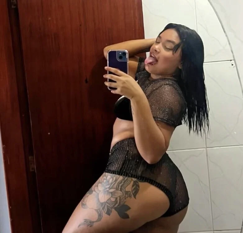 Офлайн-чат XXX kiara_secreta