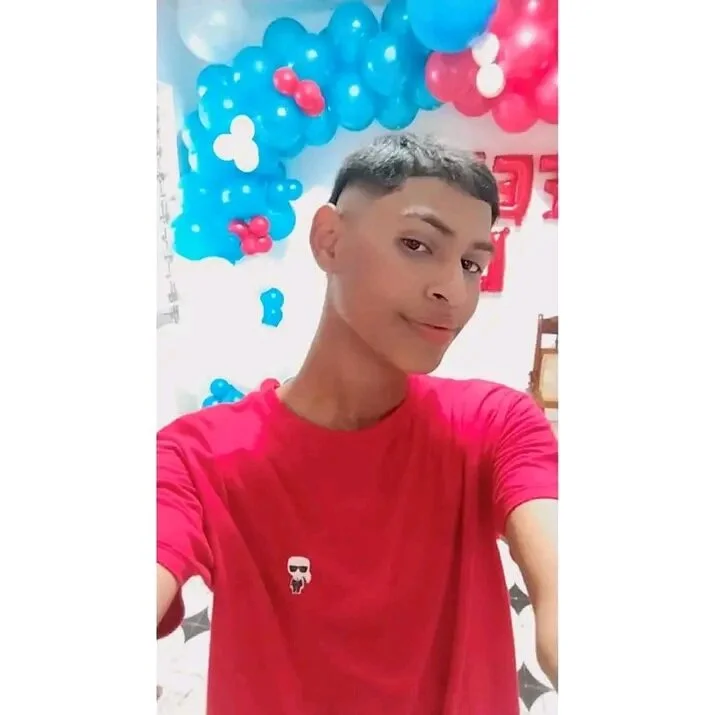 pierina378's Offline XXX Chat