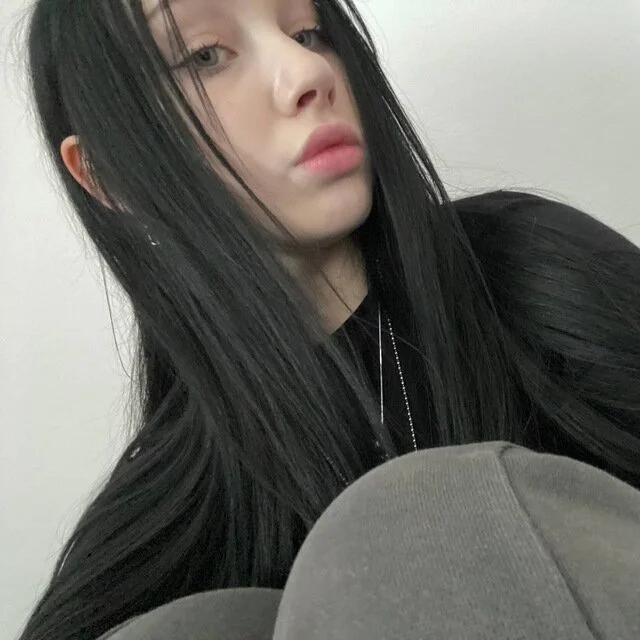 DinaSweet054's Offline XXX Chat