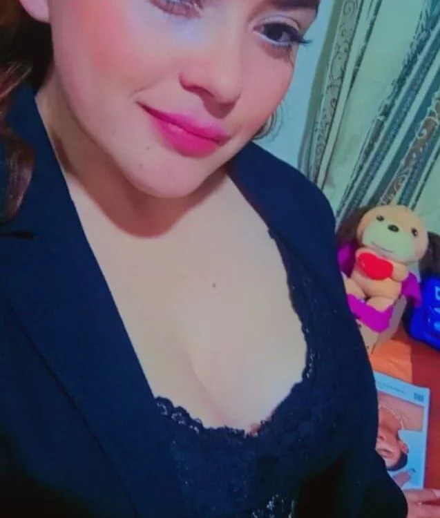Lisa_Bensson's Offline Chat Room