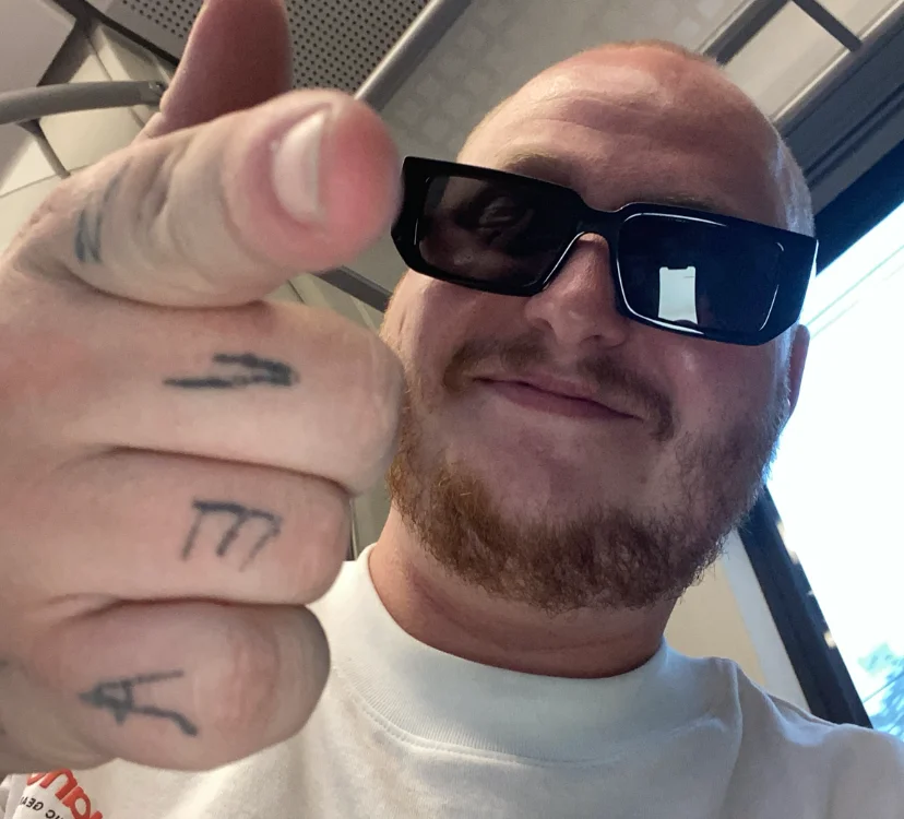 แชท XXX ออฟไลน์ของ Littleboy133