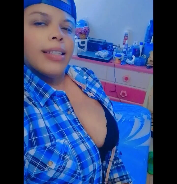 Esperanza_13 offline XXX-chat