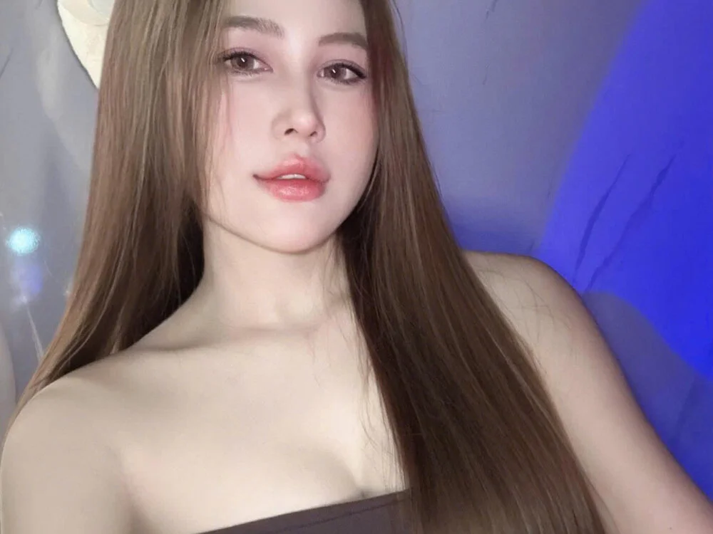 Hanibae_102's Offline XXX Chat