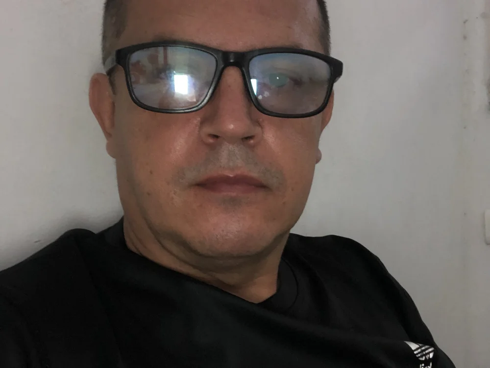 fersaba's Offline Chat Room