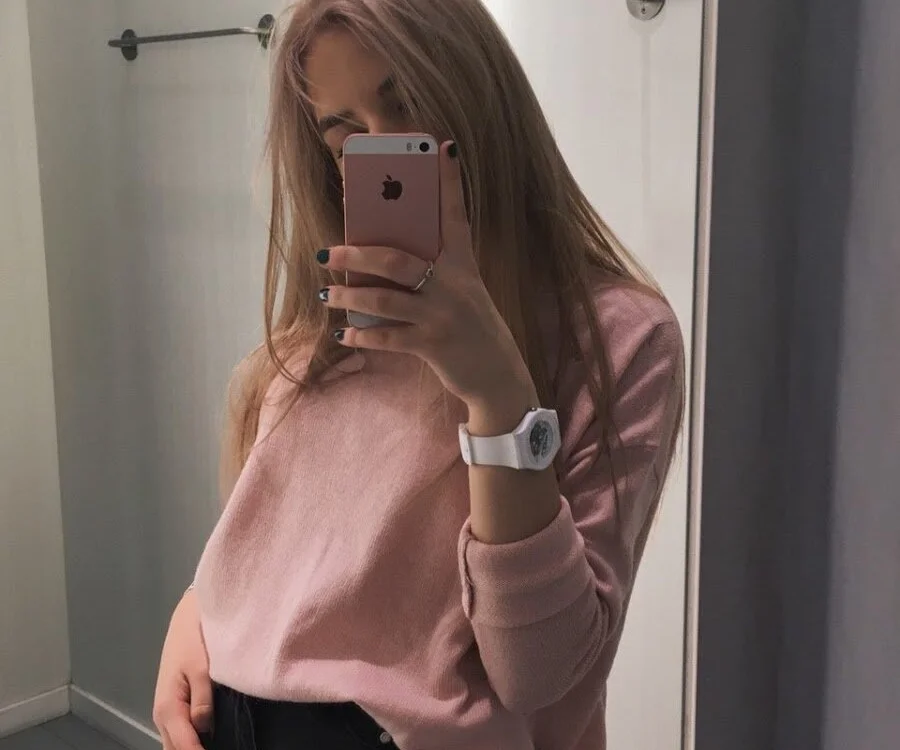 Bilik Sembang Luar Talian Lona_Cartier