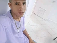anxiuos_miller's webcam live show