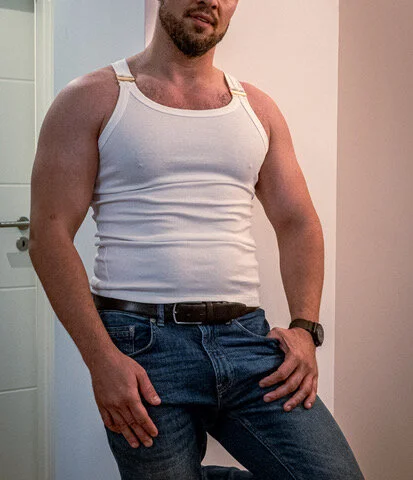 Cyprian86 离线XXX聊天