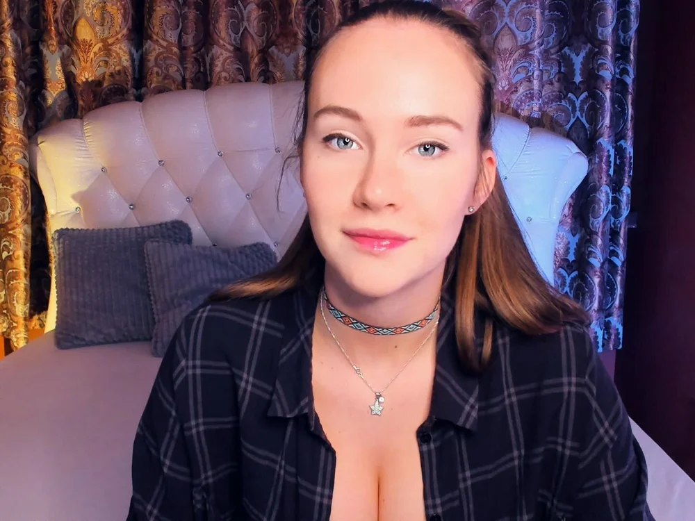 MoiraMoore's Offline Chat Room