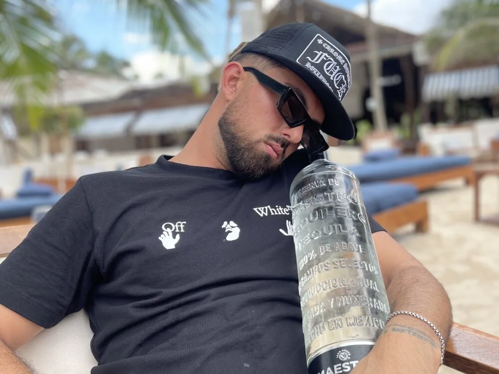 kbooty Offline XXX-Chat