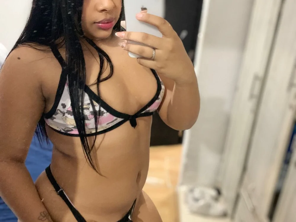 Salome_hernandez Offline XXX Chat